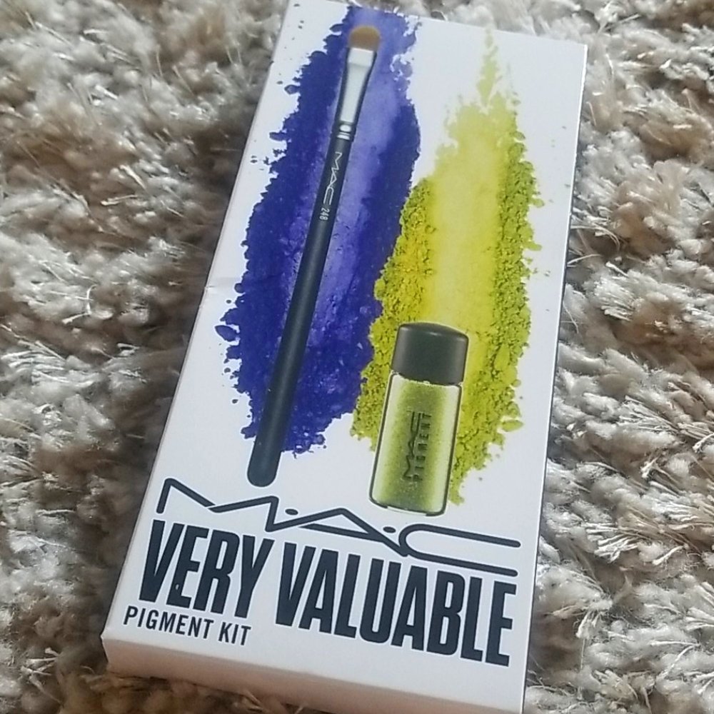 MAC Very Valuable Pigment Kit Green Chartreuse